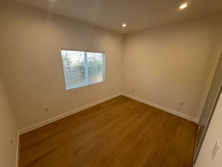 10959 Collins St — Photo 10