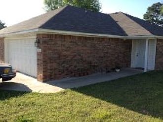 2nd image of 1021 Leah Ln