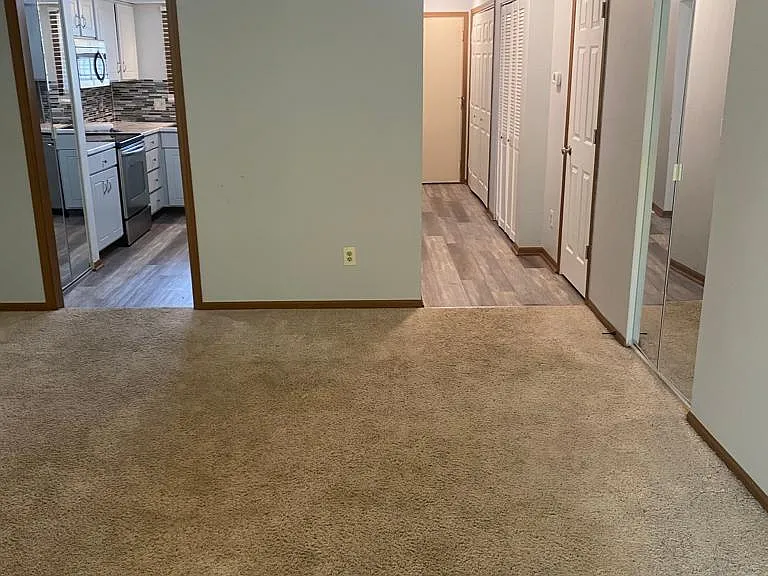 2739 Sweetbriar Ct — Photo 12