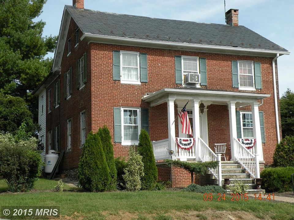 Exterior (Front)