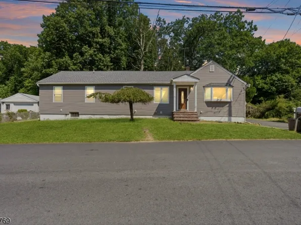 50 Woods Rd, Little Falls Twp., NJ 07424