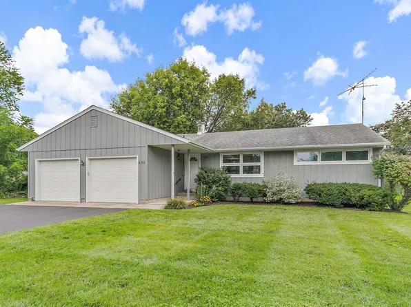 630 Olson St, Woodstock, IL 60098