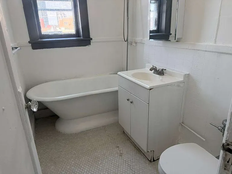 319 Summit Ave #21E — Photo 5