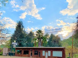 41811 Sierra Dr, Three Rivers, CA 93271