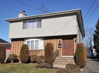 1126 Wheatsheaf Rd, Linden, NJ 07036