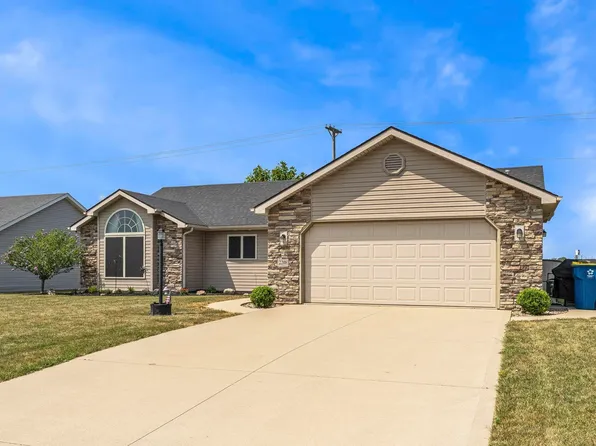 2208 Elaine St, Auburn, IN 46706