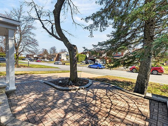 4th image of 13 Valley Ridge St