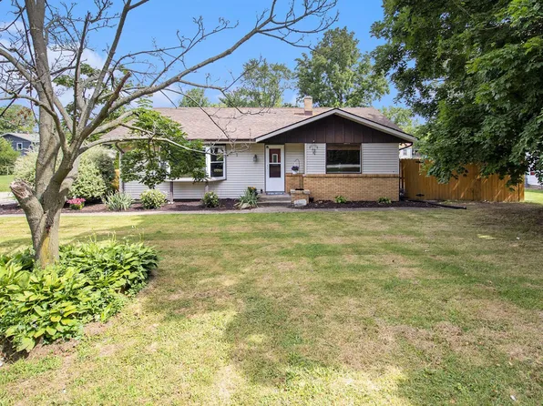 19545 Hildebrand St, South Bend, IN 46614