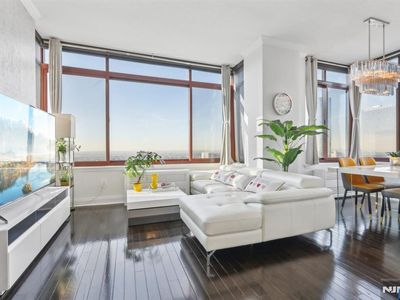 100 Old Palisade Rd APT 4102, Fort Lee, NJ, 07024