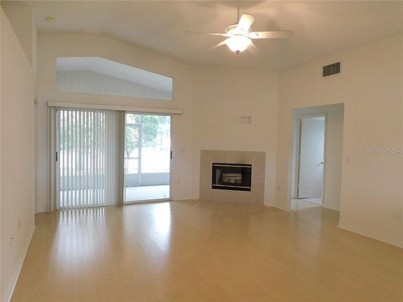 3rd image of 2749 Pine Brush Dr