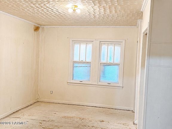 5th image of 1706 W Port St