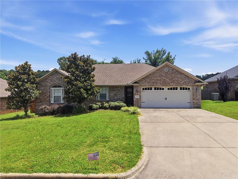 1st image of 3958 Hemlock Ln