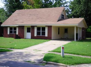 4 Avalon Ave, Pine Bluff, AR 71601