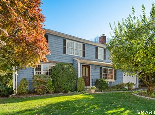 56 Drake Ln, Fairfield, CT 06824