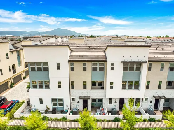 16755 Coyote Bush Dr Unit 83, San Diego, CA 92127