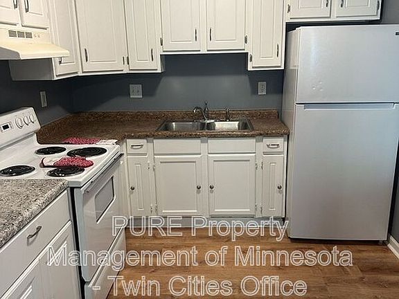 3rd image of 1562 Motor Ave APT 4