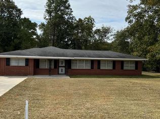 1923 N Charlton Dr, Dothan, AL 36303