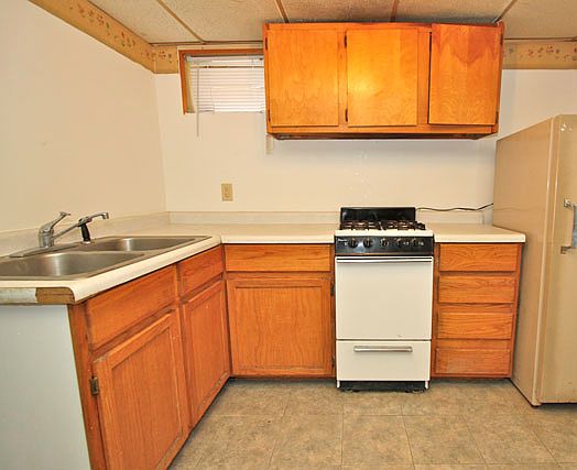 3rd image of 1534 S 21st St APT 5