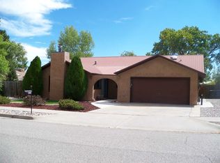 389 Garver Ln, Los Alamos, NM 87544
