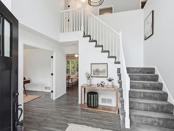 2nd image of 2037 Boulder Rd
