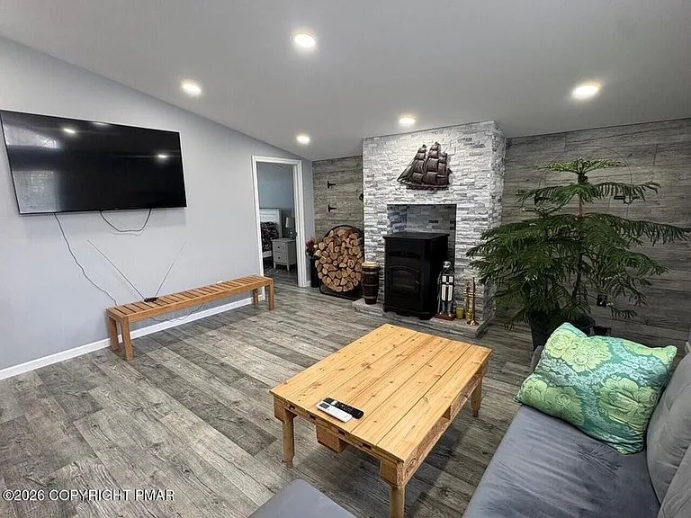 3343 Woodland Dr — Photo 12