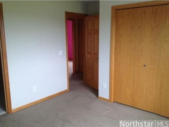 3rd image of 1128 Willow Creek Drive SE