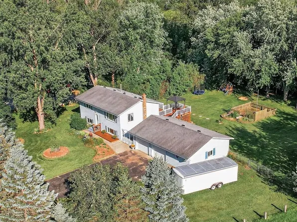 140 172nd Ave NE, Ham Lake, MN 55304