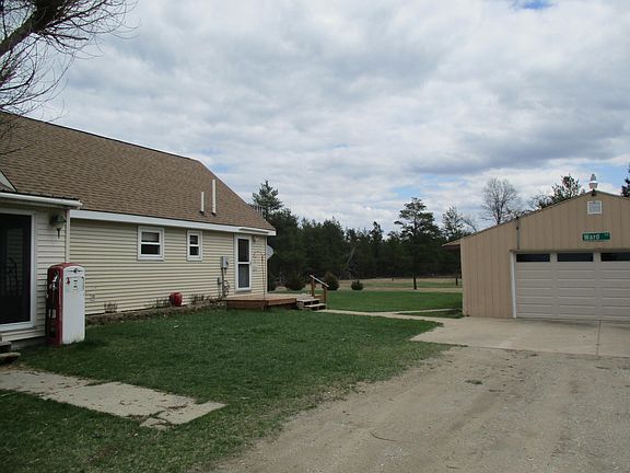 2nd image of 1545 S Horseshoe Trl