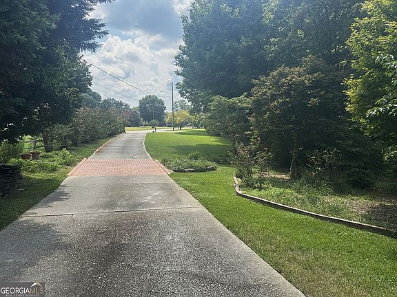 3rd image of 2473 Whispering Pines Dr SW
