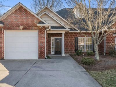 2061 Salisbury Sq, Winston Salem, NC, 27127