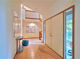 6152 Woodledge Dr, Orefield, PA 18069