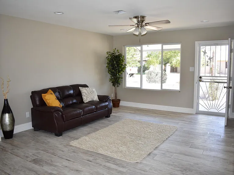 9 W Geneva Dr — Photo 10