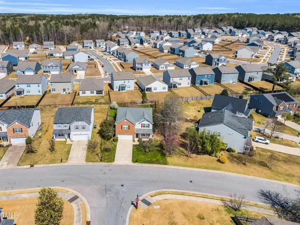 6817 Osprey Landing Dr, Wendell, NC 27591