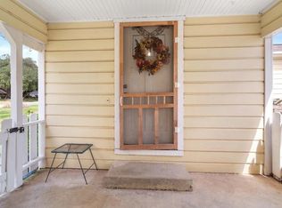 518 Sunny Ln, Wharton, TX 77488