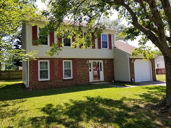 2nd image of 1105 Montpelier Ct