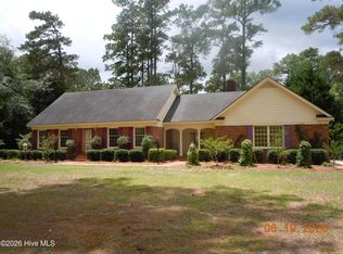 43 Willow Dr, Tabor City, NC 28463