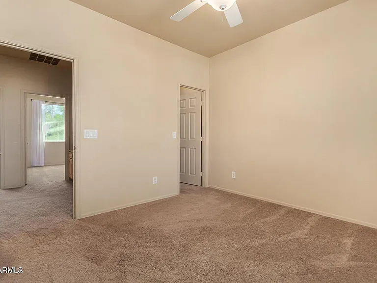 35305 N 31st Dr — Photo 32