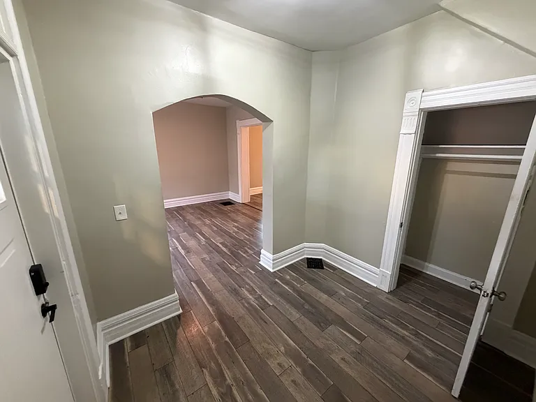 47-49 S Monroe Ave #49 — Photo 6
