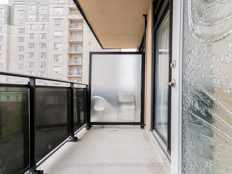 520 Steeles Ave W #503 — Photo 17