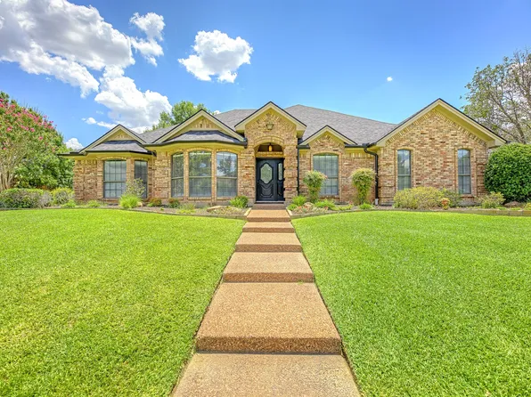 3401 Channing Ln, Bedford, TX 76021