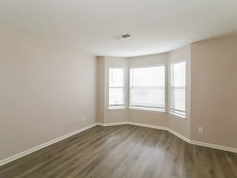 2597 Oslo Ct — Photo 7