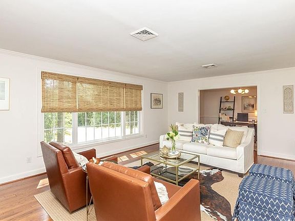 4th image of 205 Panorama Dr