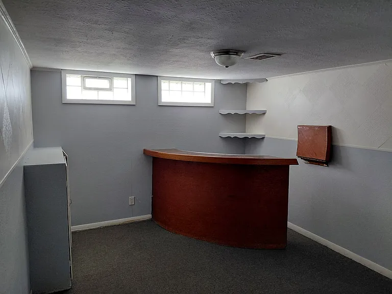 3911 Warrendale Rd — Photo 15