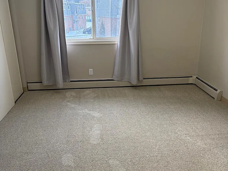 432 Huntsville Cres NW #309 — Photo 7