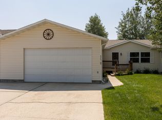 920 Park Dr, Sheridan, WY 82801