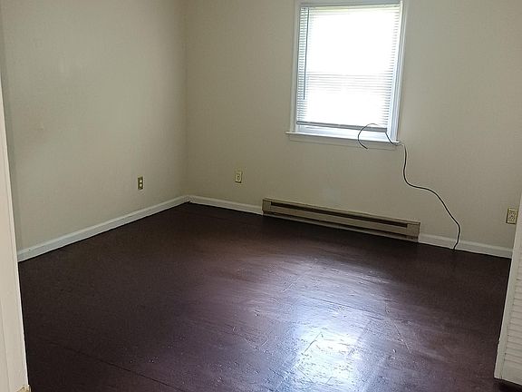 3rd image of 1008 Wilcox St #A