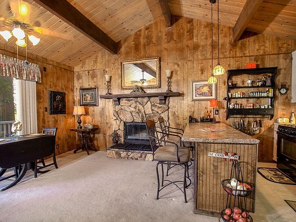 5th image of 24899 Felsen Dr
