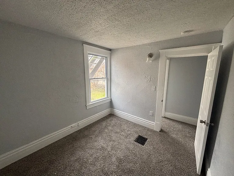 1345 Addison Rd — Photo 21