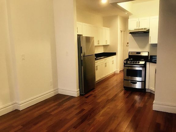 4th image of 526 E 84th St #3E