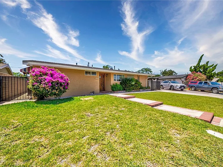 14621 Dalmatian Ave — Photo 39